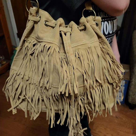 NEW Tan Fringe Bag Bucket Purse Drawstring Pockets Apricot - Picture 4 of 4